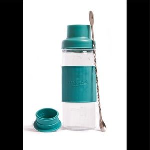 Masontops Cocktail Shaker Set.